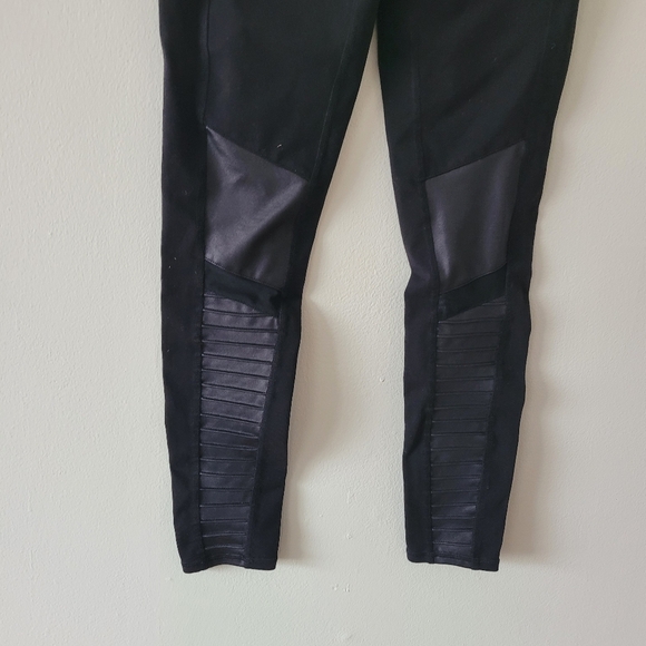 Alo Black Moto Leggings High Waist Size Small - Picture 6 of 9